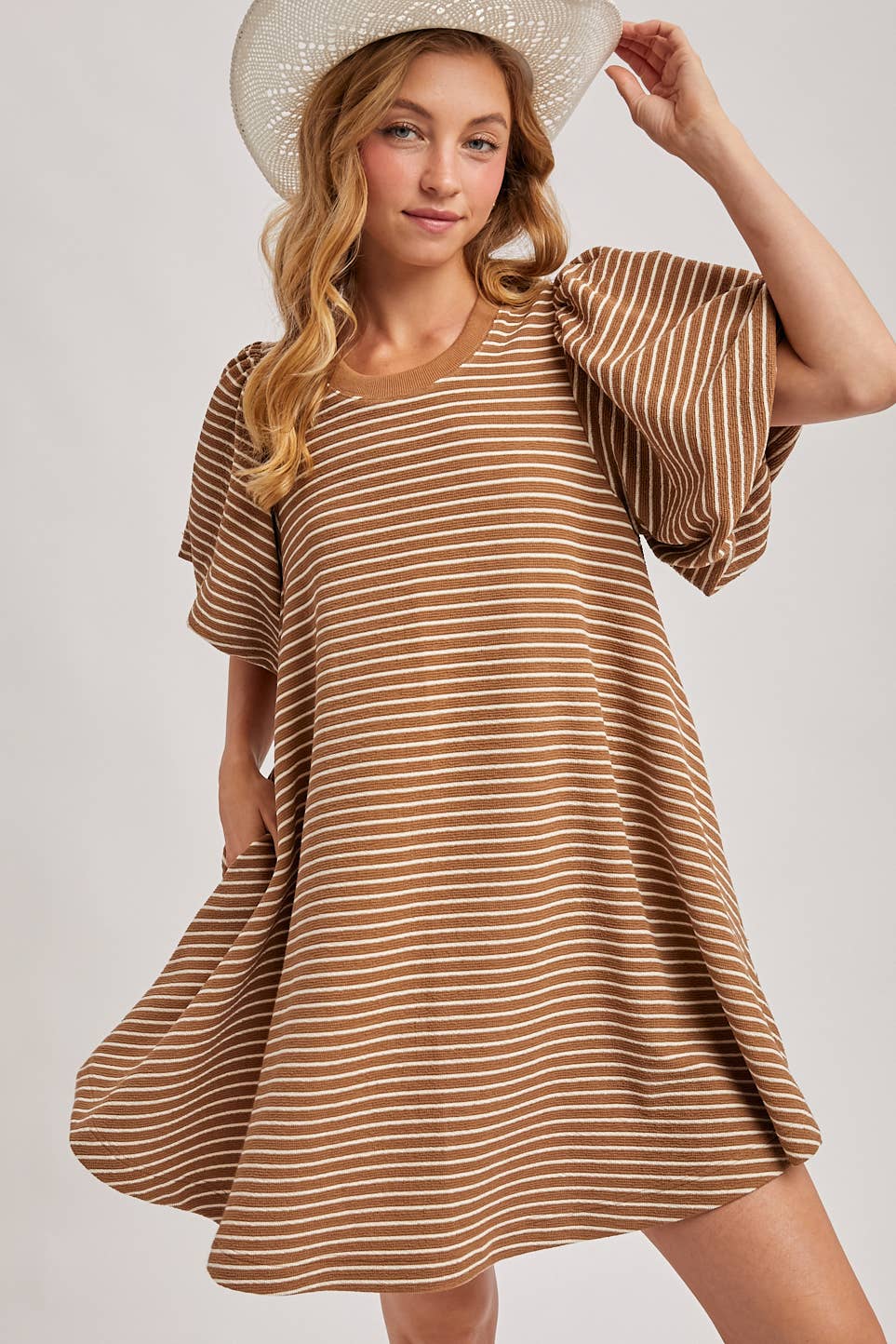 PUFF SLEEVES BILLOWY SILHOUETTE STRIPED DRESS