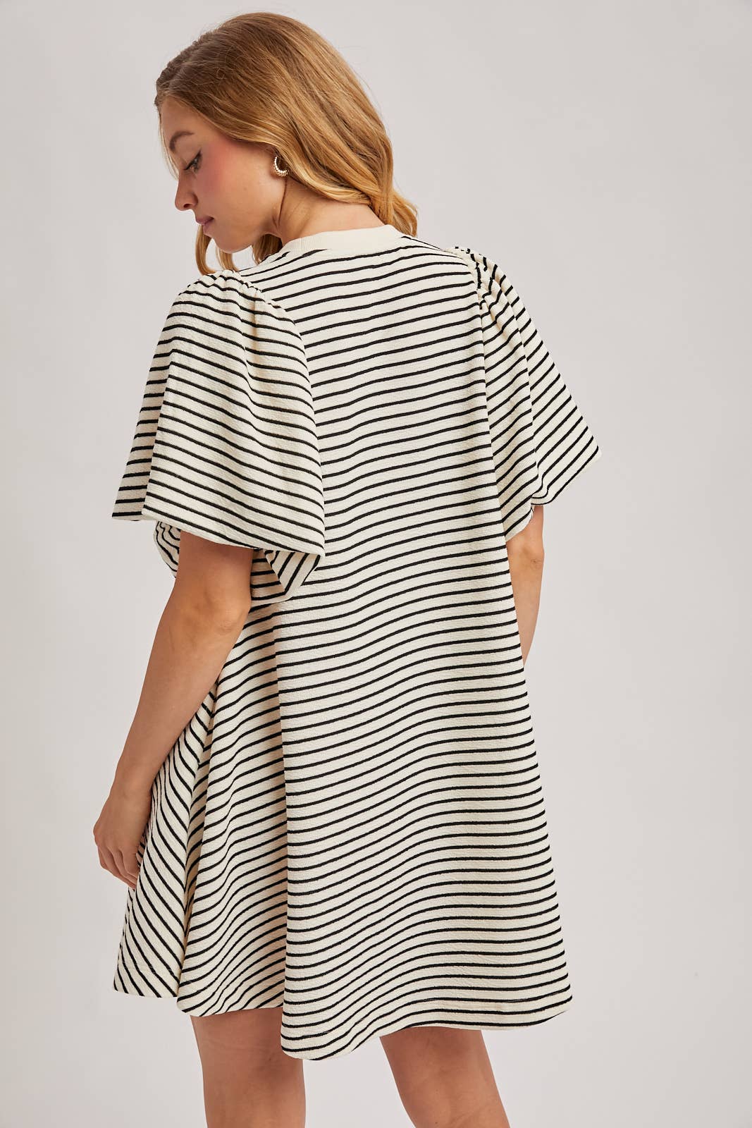PUFF SLEEVES BILLOWY SILHOUETTE STRIPED DRESS