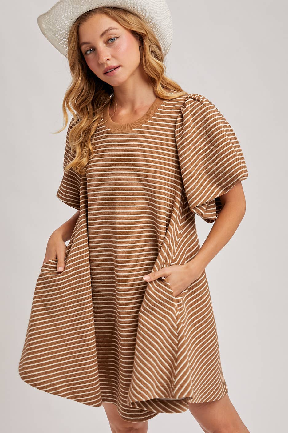 PUFF SLEEVES BILLOWY SILHOUETTE STRIPED DRESS