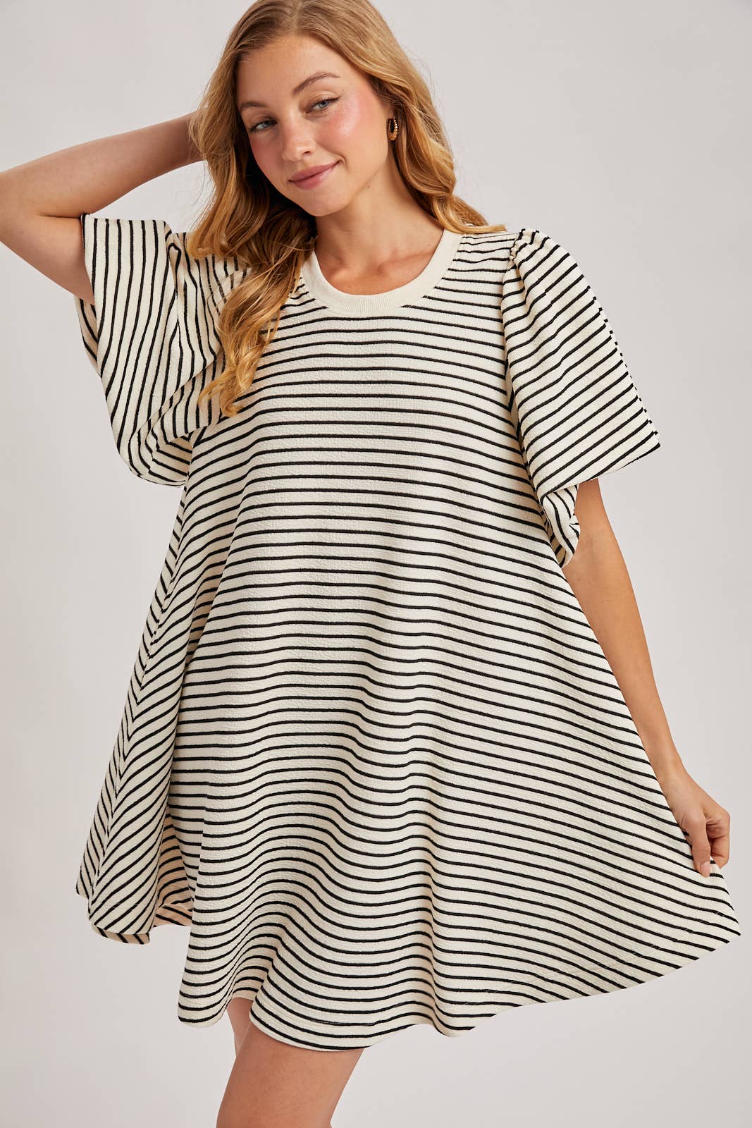 PUFF SLEEVES BILLOWY SILHOUETTE STRIPED DRESS