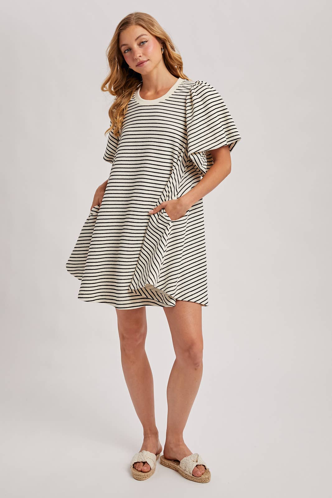 PUFF SLEEVES BILLOWY SILHOUETTE STRIPED DRESS