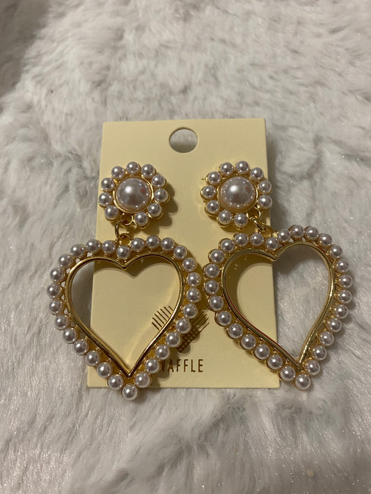 Heart Pearl Earring