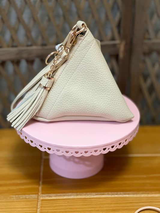 Wristlet purse